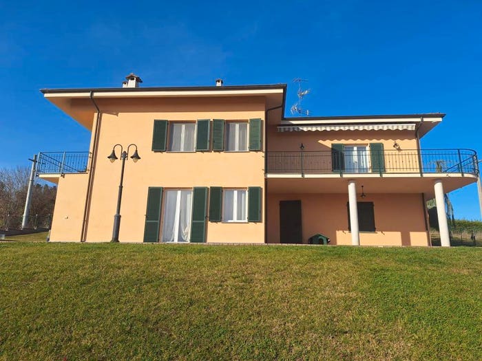 Casa con 5 locali in vendita in Via Cavalli d'Olivola, San Giorgio, San Giorgio Monferrato