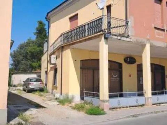 Appartamento bilocale in vendita in Via Umberto I, Centro, Lungavilla