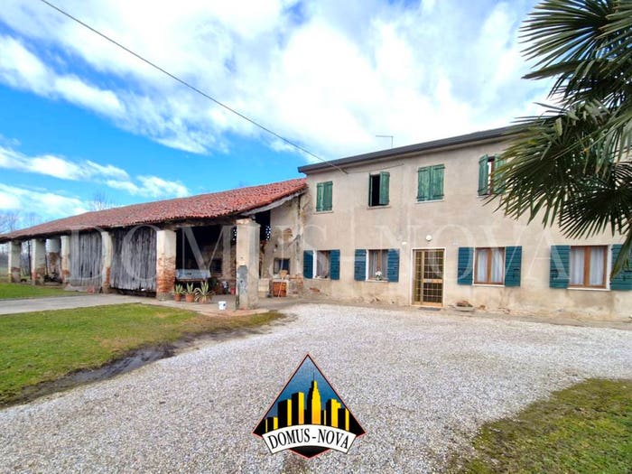 Casa con 6 locali in vendita in Cappelletta, Noale