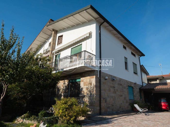 Casa trilocale in vendita in Via Roma, Montemerlo, Cervarese Santa Croce