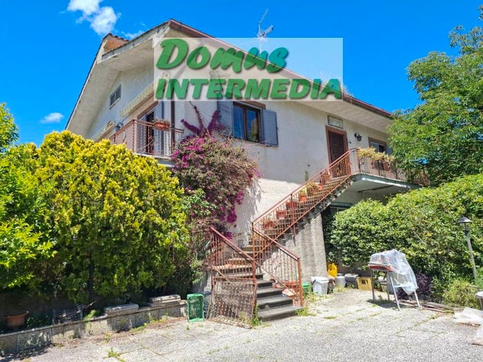 Appartamento quadrilocale in vendita in Via del Laghetto, Fiano Romano