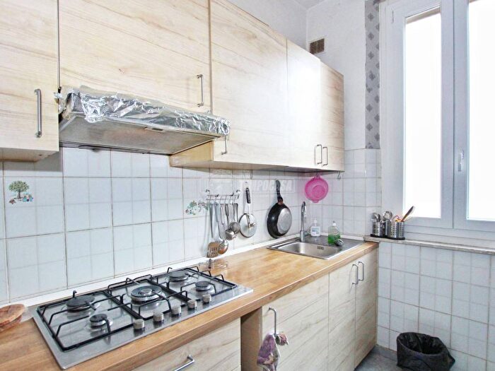 Appartamento quadrilocale in vendita in Via Scrima, Piano, Ancona