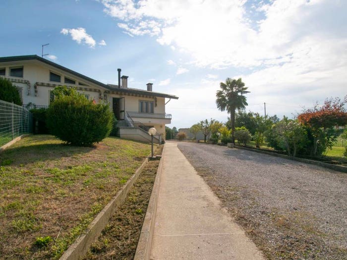 Casa con 6 locali in vendita in Centro, Santa Giustina in Colle