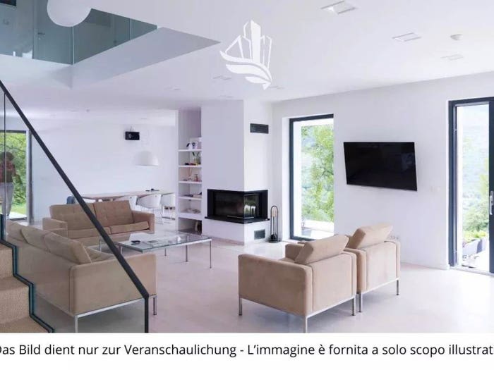 Casa con 6 locali in vendita in Via Dante, Centro, Merano