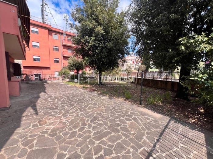 Appartamento trilocale in vendita in Via bossolasco, Casalotti, Roma