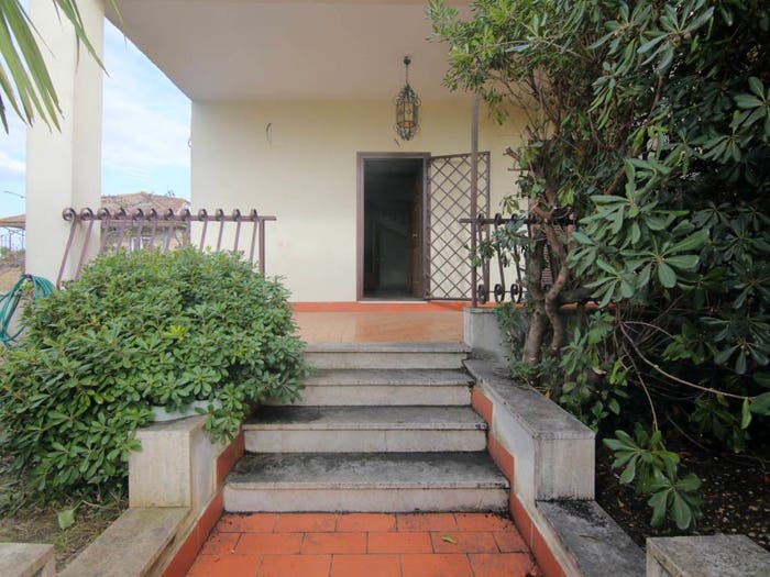 Casa quadrilocale in vendita in via Montagnano, Cecchina, Albano Laziale