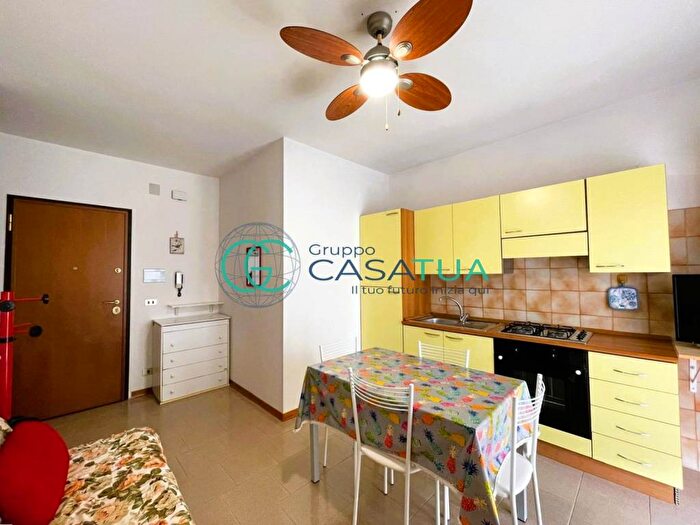 Appartamento bilocale in vendita in Via Vincenzo Bellini, Villa Rosa, Martinsicuro