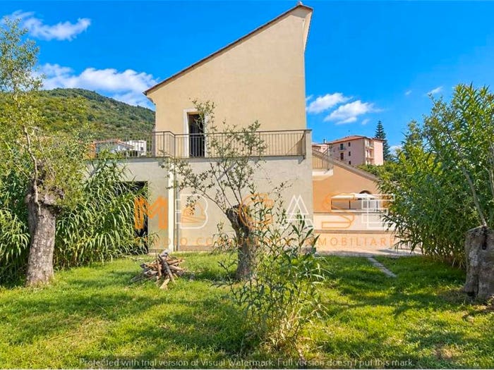 Casa quadrilocale in vendita in Centro, Boissano