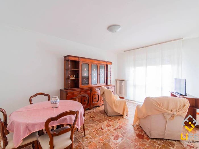 Appartamento trilocale in vendita in Via Alfredo Giannoni, Sant'Agabio, Novara