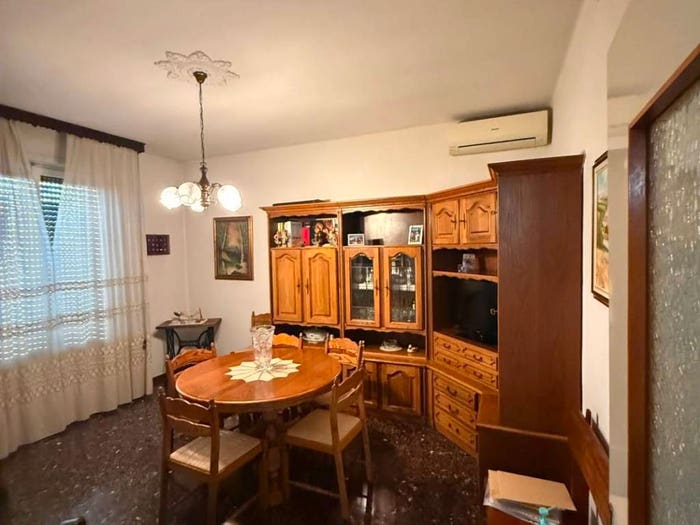 Appartamento trilocale in vendita in Via Gioacchino Levi, Centro, Fidenza