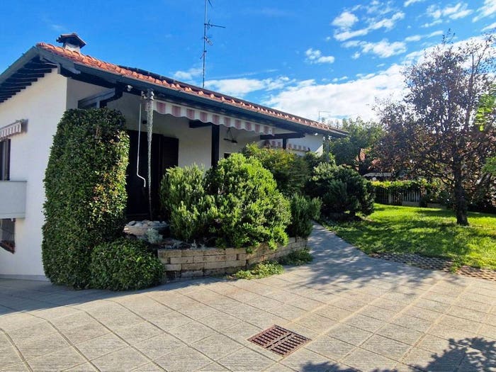 Casa con 5 locali in vendita in Via Adda, Lonate Pozzolo
