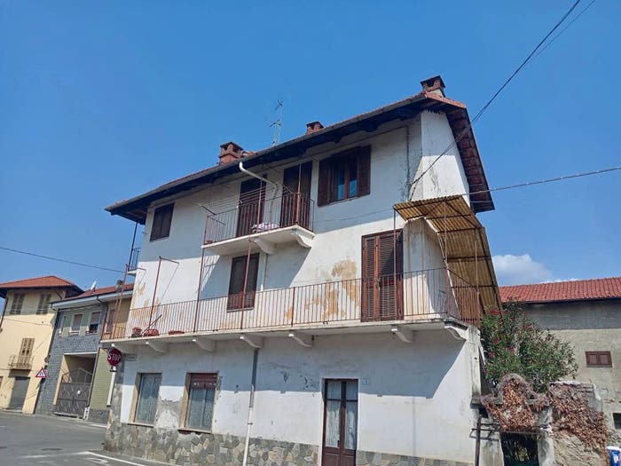 Appartamento quadrilocale in vendita in Via Corio, Grosso