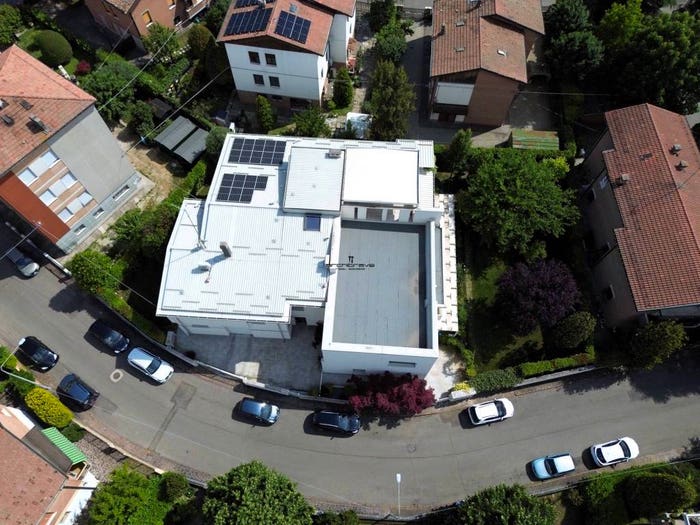 Appartamento con 6 locali in vendita in Via Novara, Sant'Agnese Università, Modena