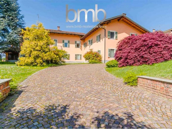 Casa con 6 locali in vendita in Via Fratelli Giordano, Roaschia, Chieri