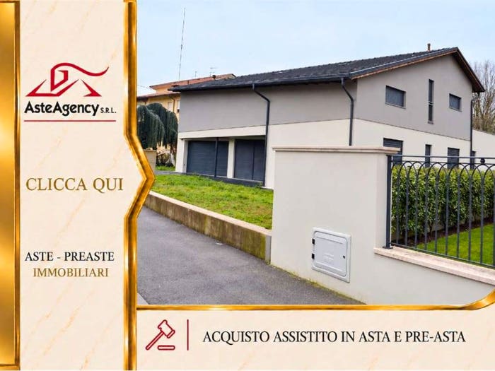 Appartamento con 6 locali in vendita in Via San Daniele, Centro, Lonigo