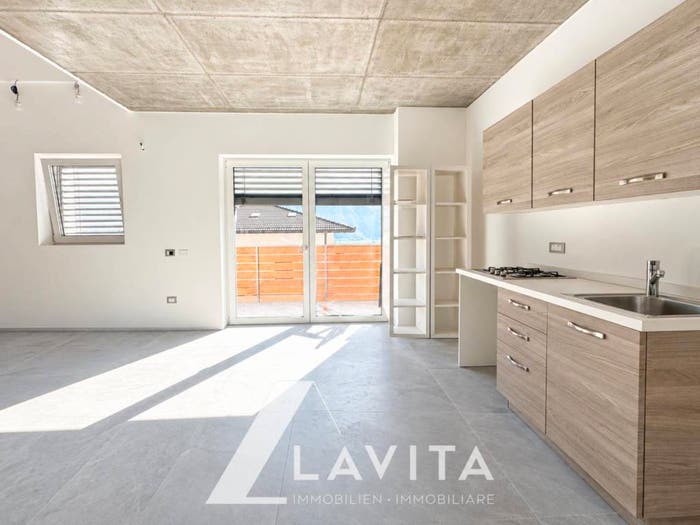 Appartamento con 5 locali in vendita in Via dei Mulini, Roverè della Luna