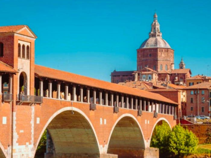 Appartamento trilocale in vendita in Corso Strada Nuova, Centro Storico, Pavia