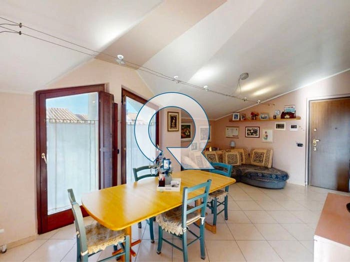 Casa trilocale in vendita in Via Giuseppe Garibaldi, Locate Varesino