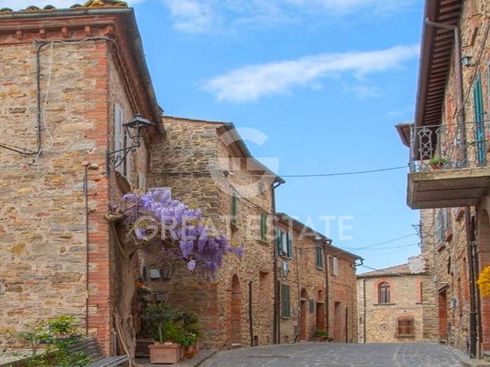 Appartamento con 6 locali in vendita in Via Uliveto, Centro, Parrano