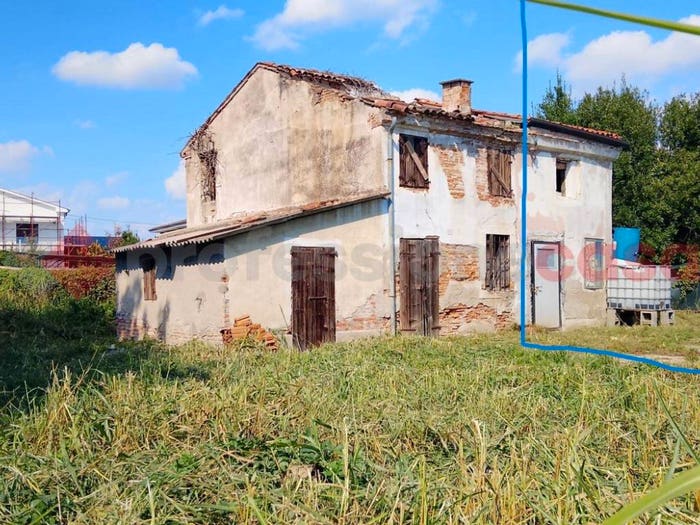 Casa in vendita in Via Vittorio Veneto, Centro, Roverchiara