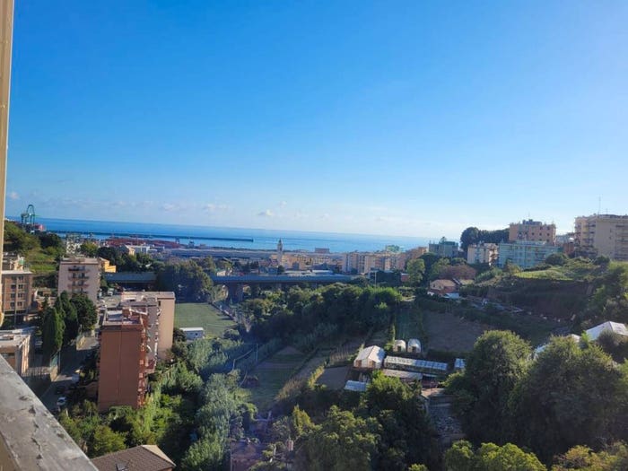 Appartamento trilocale in vendita in Via Ernesto Stassano, Pra', Genova