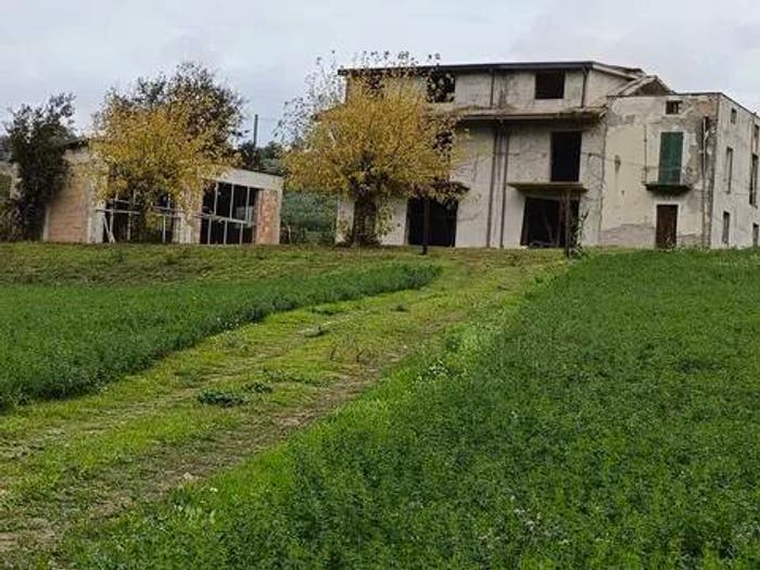 Casa con 6 locali in vendita in Contrada Colle Barone, Casoli