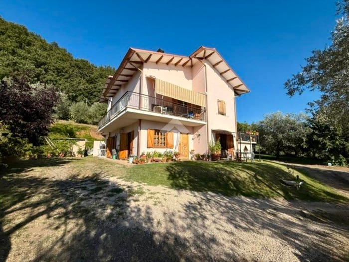 Casa con 5 locali in vendita in Località Sant'Arcangelo, Bolsena