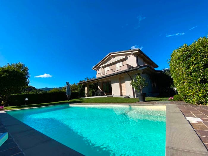 Casa con 6 locali in vendita in Via Brianza, Centro, Montorfano
