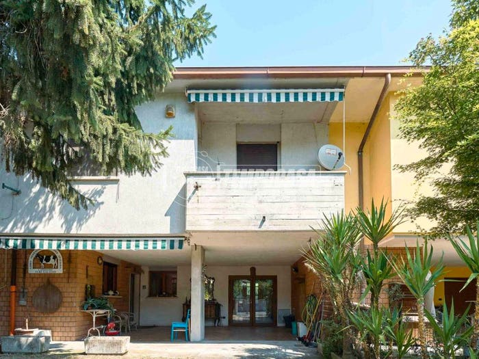 Casa quadrilocale in vendita in Via del Maris Maristella, Maristella, Cremona