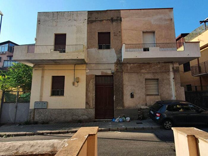 Appartamento trilocale in vendita in Via Sant'Anna II Tronco, Trabocchetto Spirito Santo, Reggio Calabria