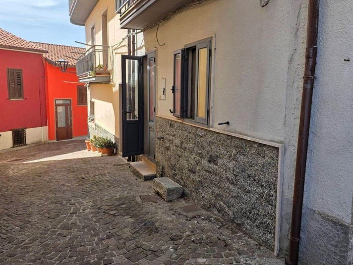Casa con 5 locali in vendita in Via Cappella, Centro, Faeto