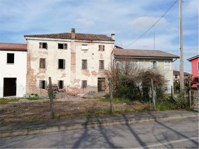 Appartamento con 6 locali in vendita in Centro, Badia Polesine