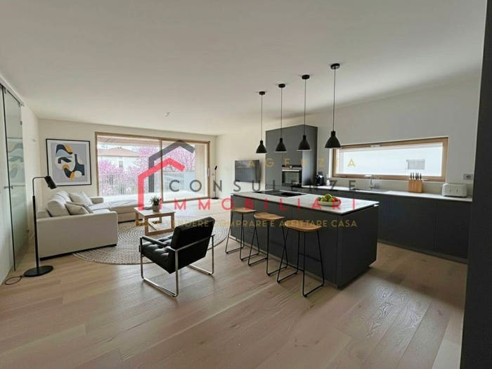 Appartamento con 5 locali in vendita in Via Francesco Baracca, Ponzano, Ponzano Veneto