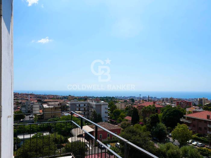 Appartamento con 5 locali in vendita in Via Del Bosco, Barriera Leucatia, Catania