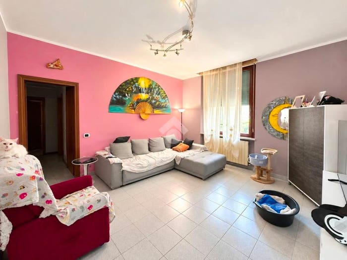Appartamento trilocale in vendita in Via campo dei fiori, Albizzate