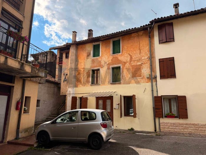Appartamento con 6 locali in vendita in Via Per Nogarè, Centro, Belluno