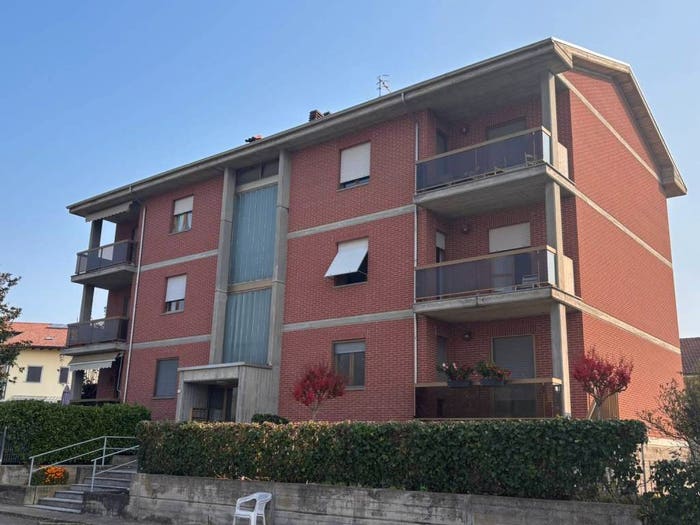 Appartamento quadrilocale in vendita in Piazza San Guido, Centro, Acqui Terme