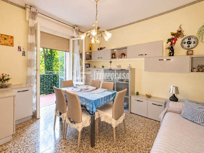 Appartamento trilocale in vendita in Via Zamenhof, Centro, Mirandola