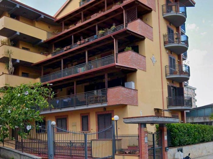 Appartamento trilocale in vendita in Via Ernesto Fagiani, Panebianco Tribunale, Cosenza