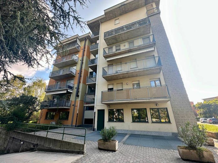 Appartamento trilocale in vendita in Via Guido Galli, Canovine, Bergamo