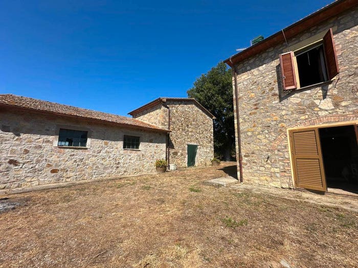 Casa con 6 locali in vendita in Via Barca, Campagnatico