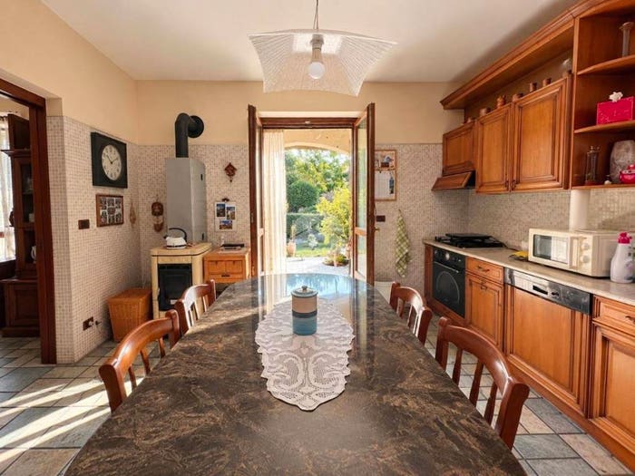 Casa con 6 locali in vendita in Via Belvedere, Candelo