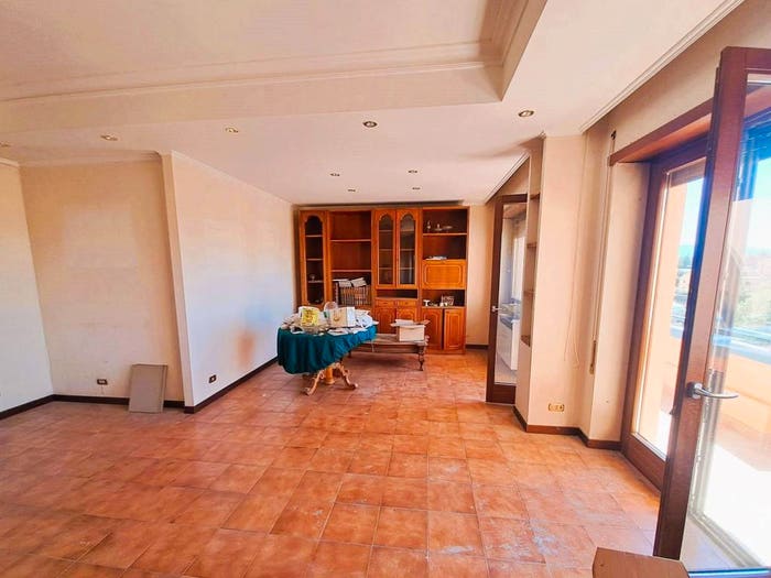 Appartamento con 5 locali in vendita in Via Francesco Petrarca, America Latina, Frosinone