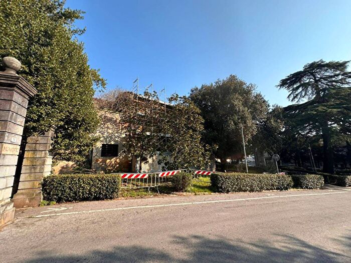 Casa con 6 locali in vendita in Via di Gragnano, Centro, Monsummano Terme