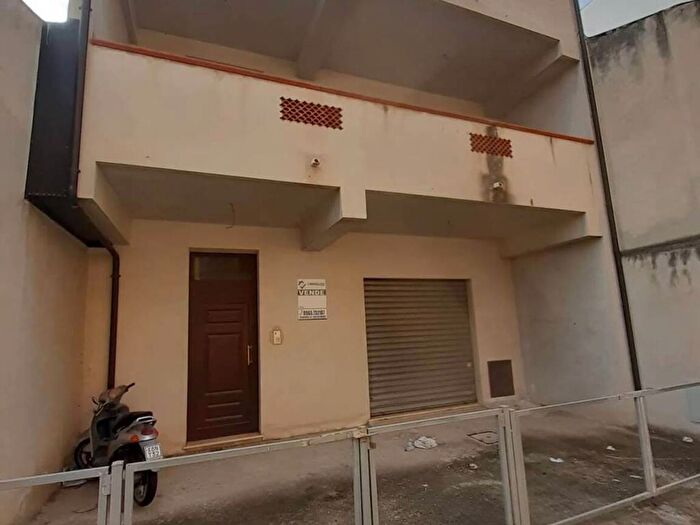 Casa con 5 locali in vendita in Via Risorgimento SNC, Campo Calabro