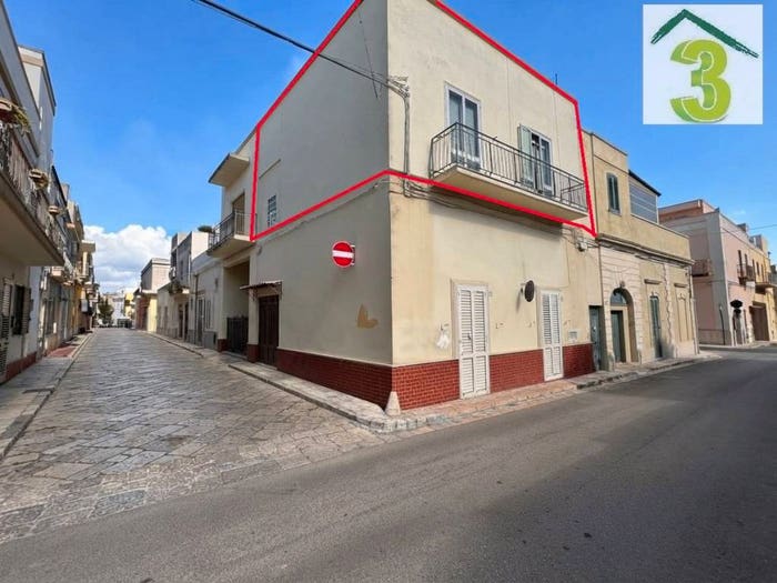 Appartamento con 5 locali in vendita in Via Luigi Ratiglia, Centro, Tricase