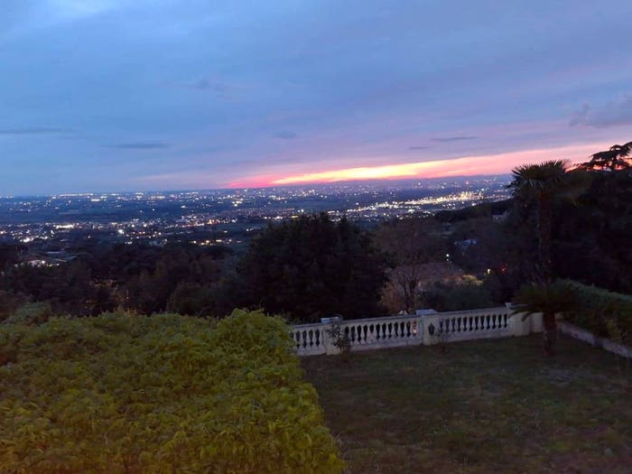 Appartamento con 5 locali in vendita in Viale Bruno Buozzi, Centro, Castel Gandolfo
