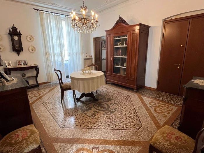 Appartamento con 5 locali in vendita in Via Carlo Camozzini, Voltri, Genova