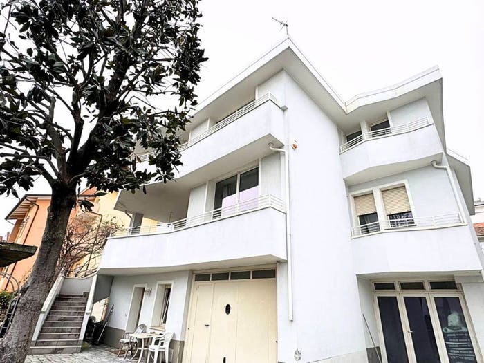 Casa con 6 locali in vendita in Via Giuseppe Mazzini, Centro, Misano Adriatico