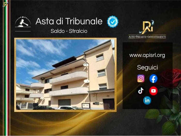 Appartamento con 6 locali in vendita in Via Pietro Mancini A, Cariati